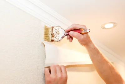 Pose de papier peint à Gardefort — revêtements muraux et toiles de verre